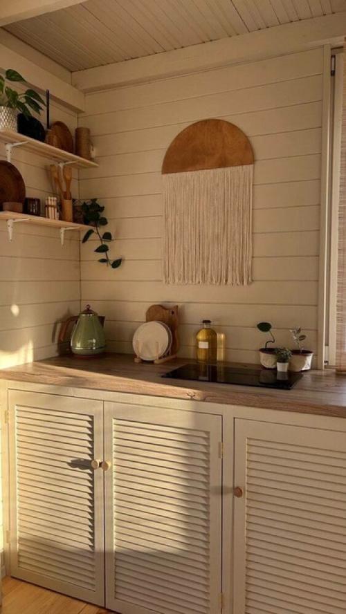 Этот дом словно растворяется в природе - ни одна деталь не выбивается из общей гармонии. 09