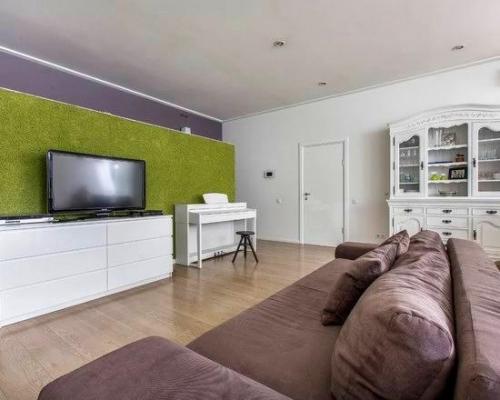 Современный светлый дом с яркими акцентами. 03