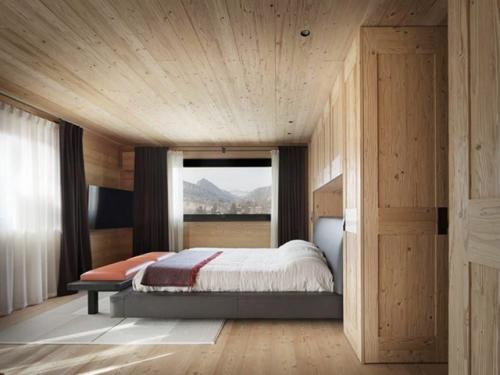 Тёплая атмосфера настоящего горного шале - место, где уют встречается с величием природы. 06