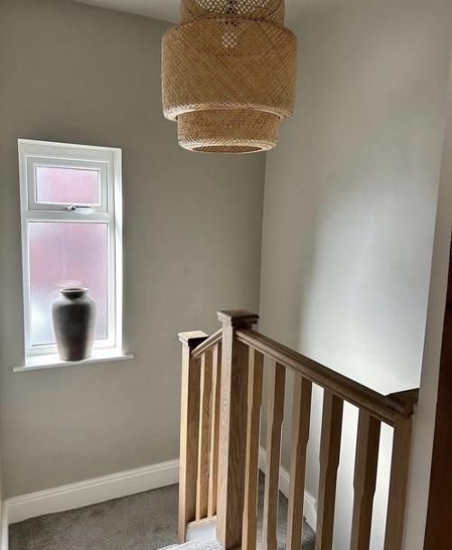 Очень спокойные и приятные цвета. 09