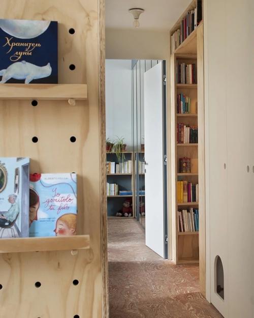 Когда архитектор проектирует интерьер для себя, он нередко идёт на то, что не решился бы предложить заказчику. 04