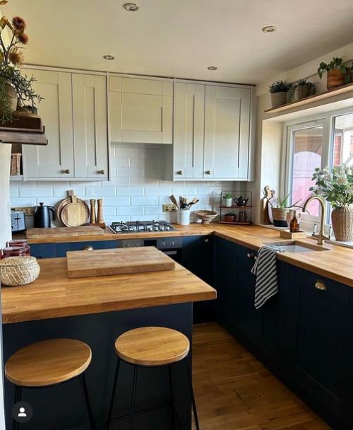 Очень спокойные и приятные цвета. 04