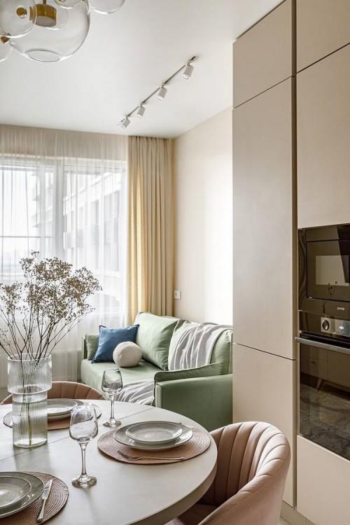 Дизайнер создала пространство, в котором комфорт и практичность идут рука об руку с уютом и стилем. 01