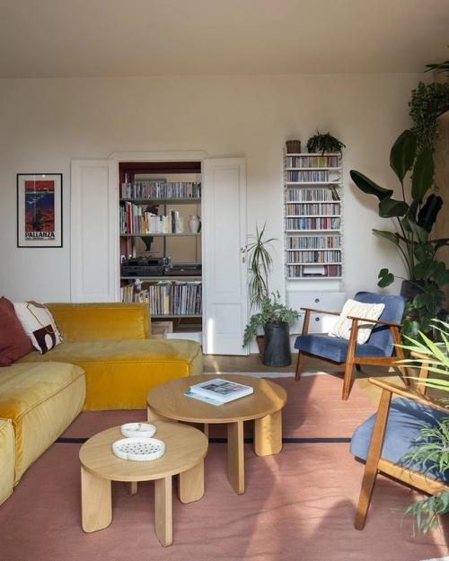 Когда архитектор проектирует интерьер для себя, он нередко идёт на то, что не решился бы предложить заказчику. 07