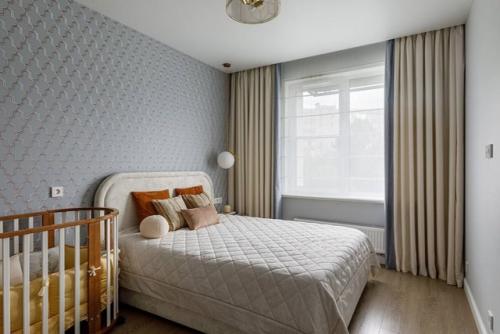 Дизайнер создала пространство, в котором комфорт и практичность идут рука об руку с уютом и стилем. 04