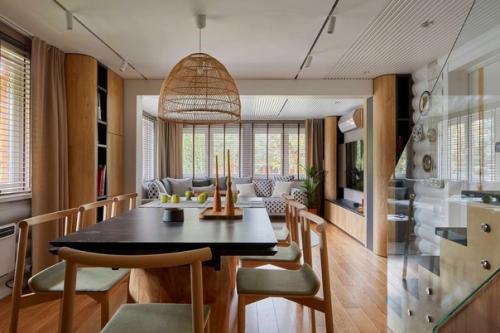 Кухня - гостиная в загородном доме. 08