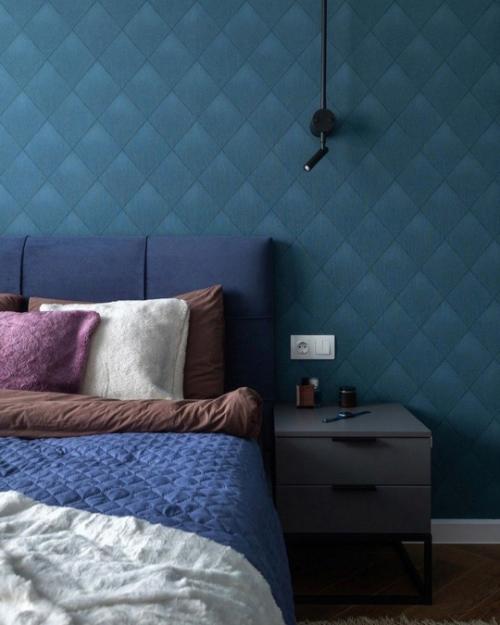 Интерьер квартиры.  Наглядный пример того, как совместить классику с молдингами, современную комфортную мебель и освещение. 01