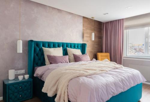 Квартира с красивой отделкой и цветной мебелью. 05