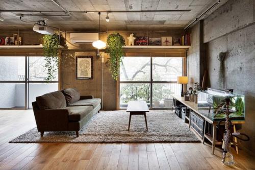 Стиль гранж - это сочетание простоты и изящества, который подойдет как бунтарям, так и людям, любящим комфорт. 02