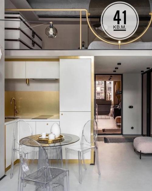 Двухуровневая квартира, общей площадью 41 кв.