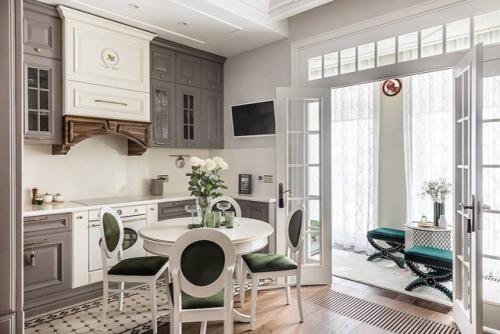 В этой просторной квартире площадью 83 кв. 01 В этой просторной квартире площадью 83 кв. 01