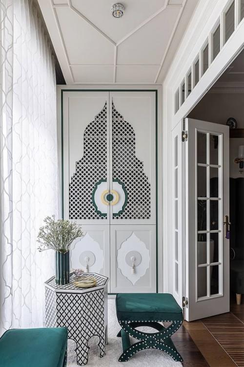 В этой просторной квартире площадью 83 кв. 06 В этой просторной квартире площадью 83 кв. 06