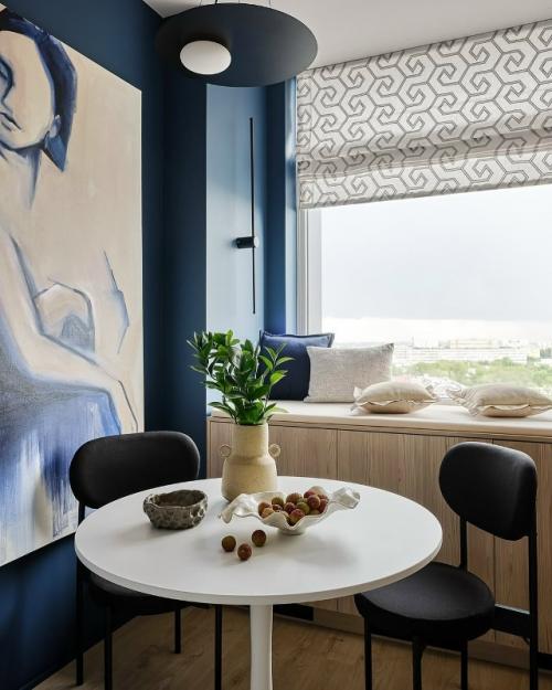 Эти апартаменты стали примером того, как даже на небольшой площади можно создать стильное и функциональное пространство для жизни. 03