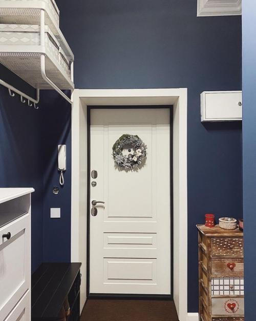 Хочу поделиться результатом, наконец - то доделали прихожую в какой-то момент решили полностью перекрасить и уйти в цвет, ни на минуту не пожалели. 02