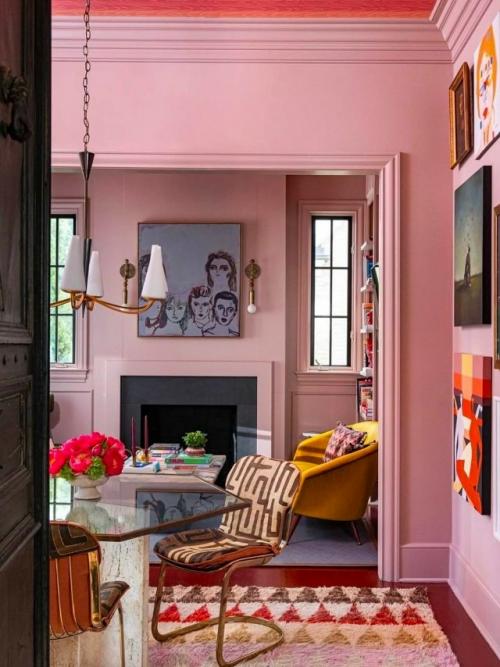 Розовое настроение во всей своей глубине и многогранности раскрывается. 06