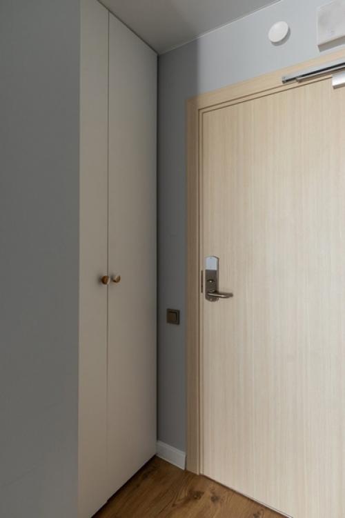 Обычно 20 квадратных метров - это площадь одной комнаты. 08