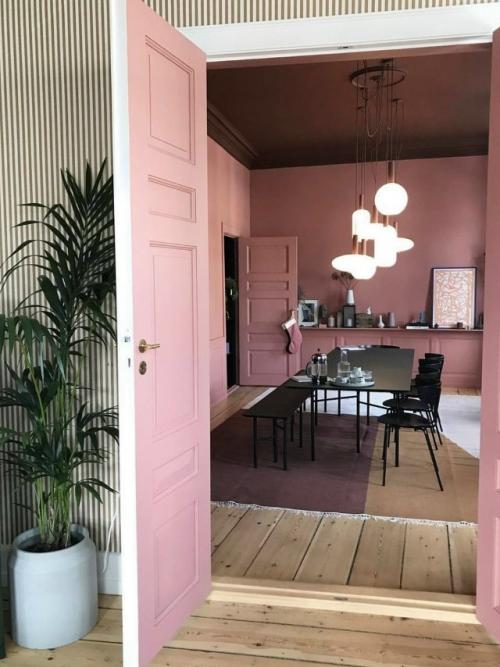 Розовое настроение во всей своей глубине и многогранности раскрывается. 07