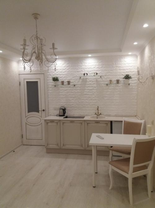 Только закончили ремонт в квартире, но выглядит еще немножко пустовато. 07