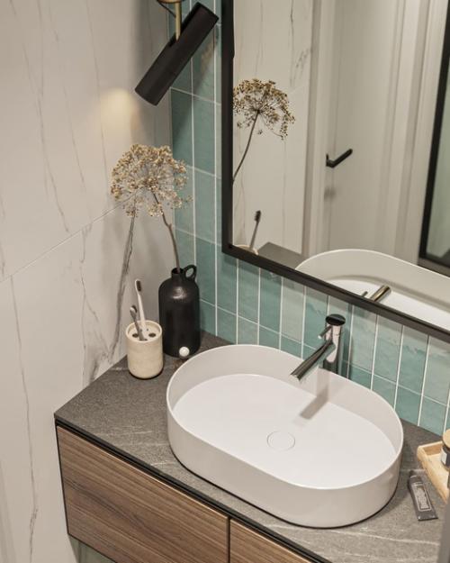 Душевая комната.  На 4, 54 м 2 разместили все необходимое и сделали это красиво. 05