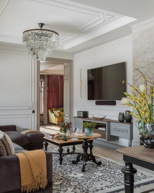 Просторная кухня с зоной столовой и уютной мягкой зоной. 04