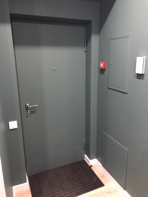 Закончили ремонт.  Даже не верится, что это теперь наша квартира. 01