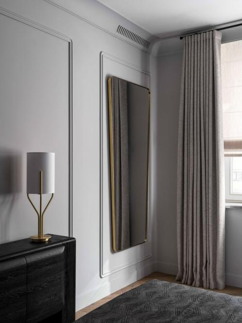 Дизайнеры объединили три небольшие квартиры и создали одно большое, продуманное пространство, идеально подходящее для семьи с детьми. 04