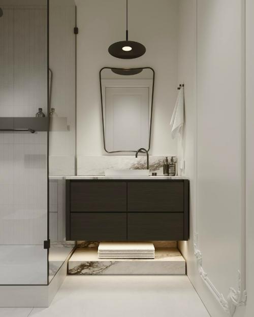 Компактное пространство раскрывается благодаря продуманной планировке, французскому минимализму и изящным деталям. 01