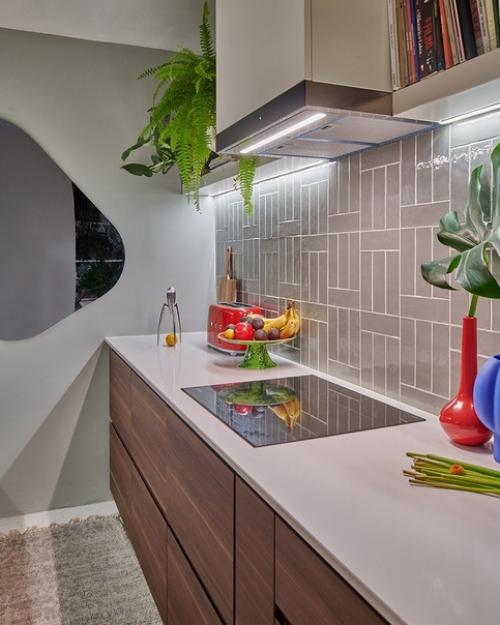 Светлая квартира с яркими акцентами. 02