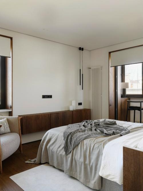 Квартира, в которой каждая деталь будто создана для тихого созерцания и внутреннего равновесия. 04