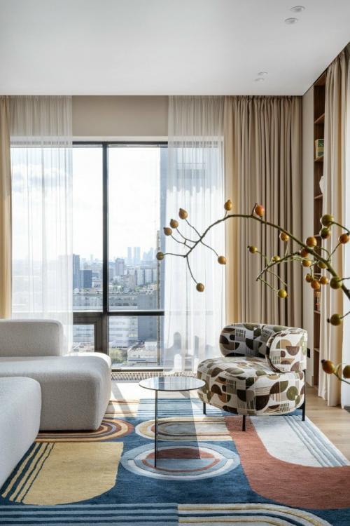 Проект квартиры с видом на останкинскую башню получился светлым, спокойным и очень уютным - идеальным для жизни молодой семейной пары. 02