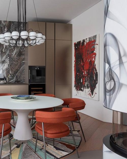 Вот, что значит нестандартный интерьер: сочетание ярких оттенков, интересных деталей и изысканных материалов. 02