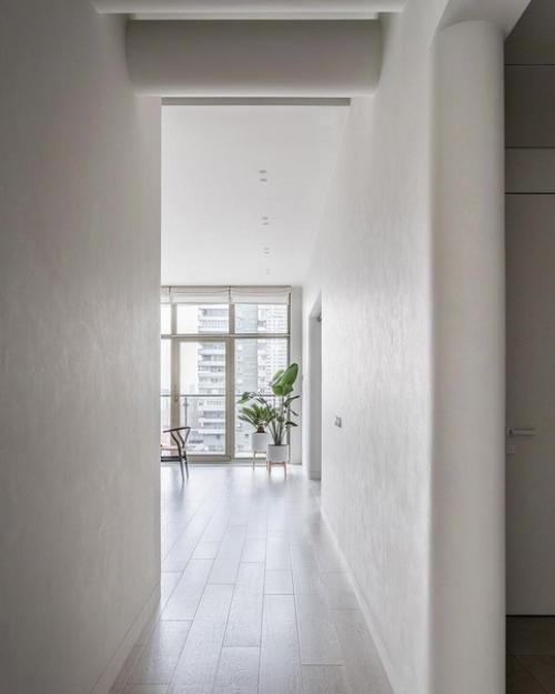 Большая площадь, свободно, много воздуха. 05