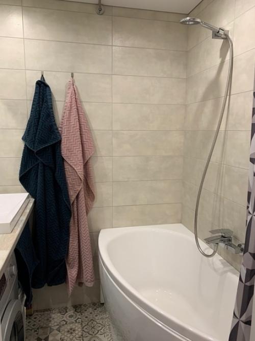 Стильно получилось. Мне только шторы в комнате не понравились. 08