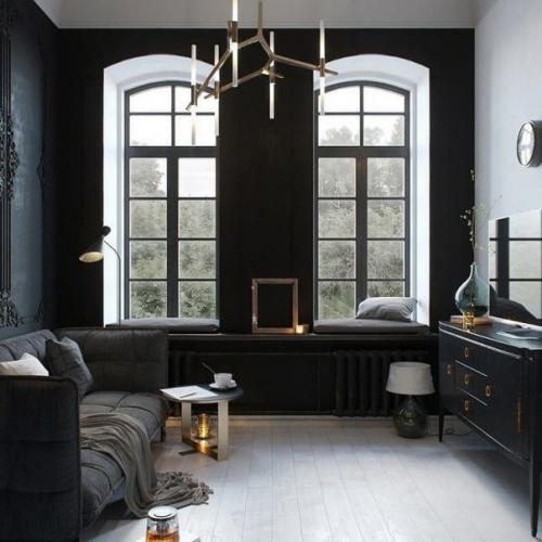 Несмотря на небольшую площадь квартиры в 24 квадратных метра, потолки достаточно высокие - 3, 8 метра. 04