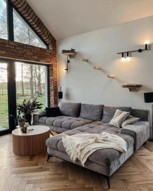 Интерьер загородного дома - просторный, светлый и стильный, где каждая зона продумана для максимального комфорта и гармонии. 05