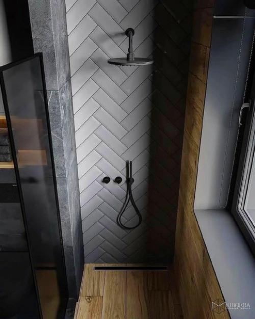 Стильный интерьер ванной комнаты в темных оттенках из проекта загородного дома. 02