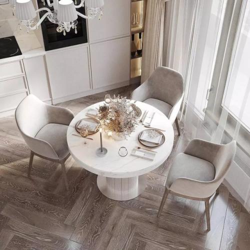 Этот интерьер - удивительный пример того, как традиции и современность могут существовать в едином, цельном пространстве. 07