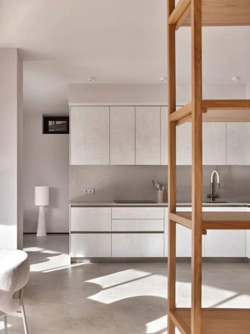 Этот дом создан для семьи с тремя детьми - просторный, светлый, наполненный воздухом и морским настроением. 01