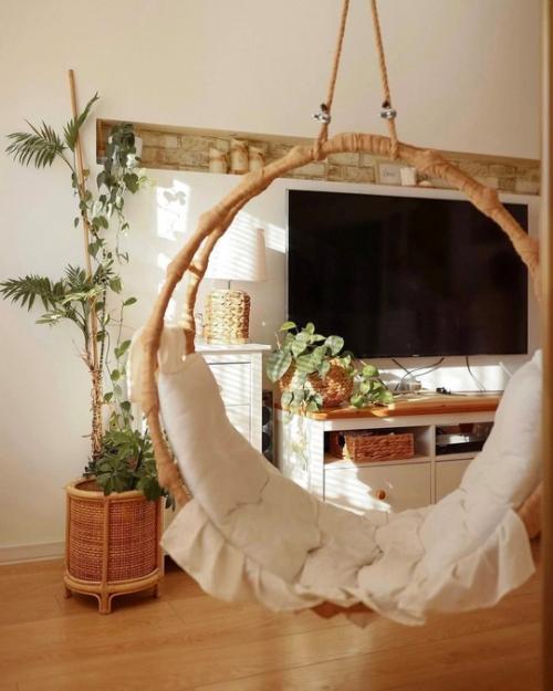 Загородный дом с красивым садом, уютной верандой и живыми цветами в каждой комнате. 02