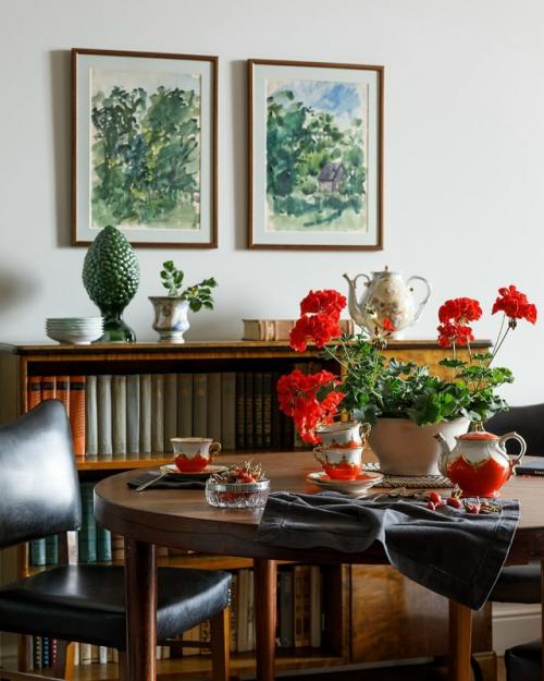 Это история о том, как архитектурное наследие прошлого может стать основой для уютного, современного и по-настоящему личного пространства. 05