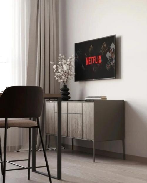 В том случае, если вы ищете универсальный монохромный интерьер без лишних деталей, то вам стоит уделить внимание такому интерьеру. 04