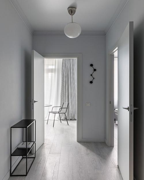 Светлая квартира с голубыми оттенками. 01