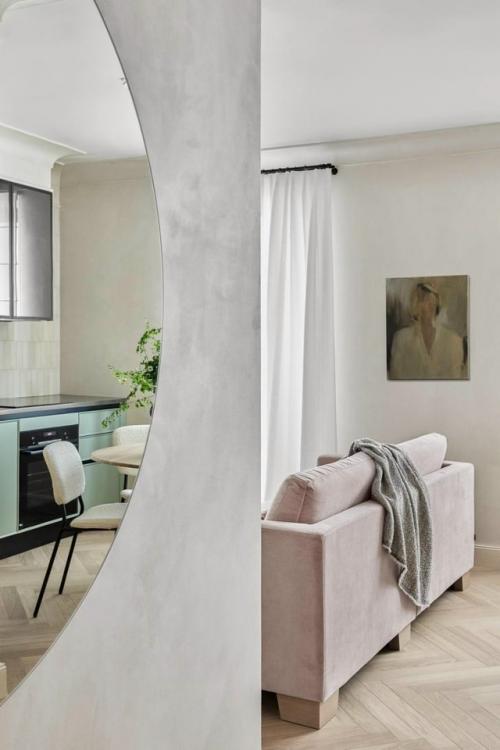 На площади в 45 кв. 04 На площади в 45 кв. 04