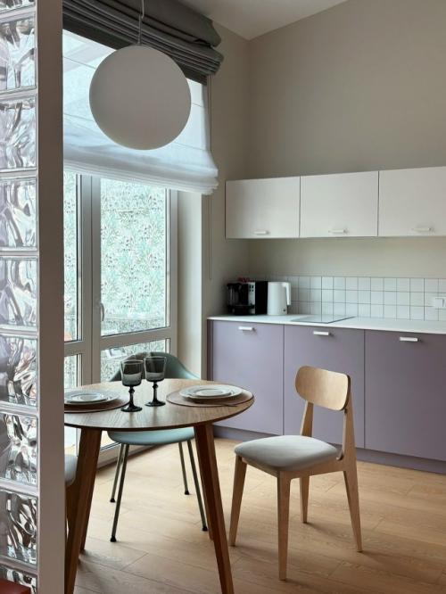 В основе оформления - белый, кремовый, бежевый и мягкие пастельные оттенки.  