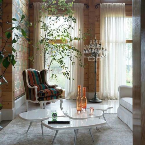 Уникальный интерьер, доминантой которого стало единение с окружающей природой. 02