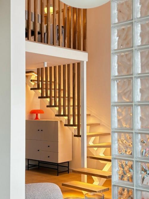 В основе оформления - белый, кремовый, бежевый и мягкие пастельные оттенки. 04