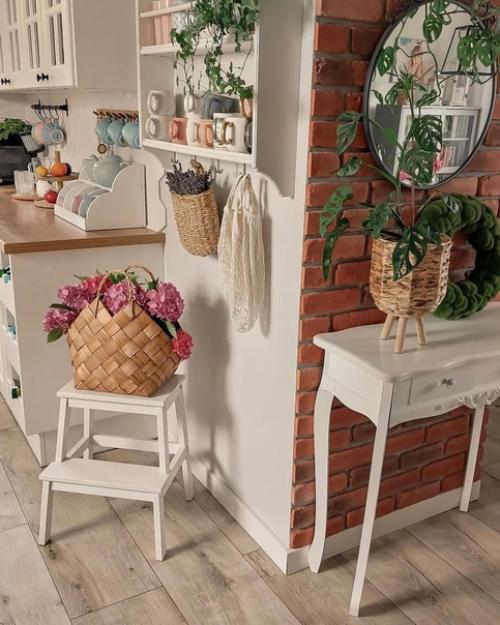 Каждый кухню делает под свои запросы. 05