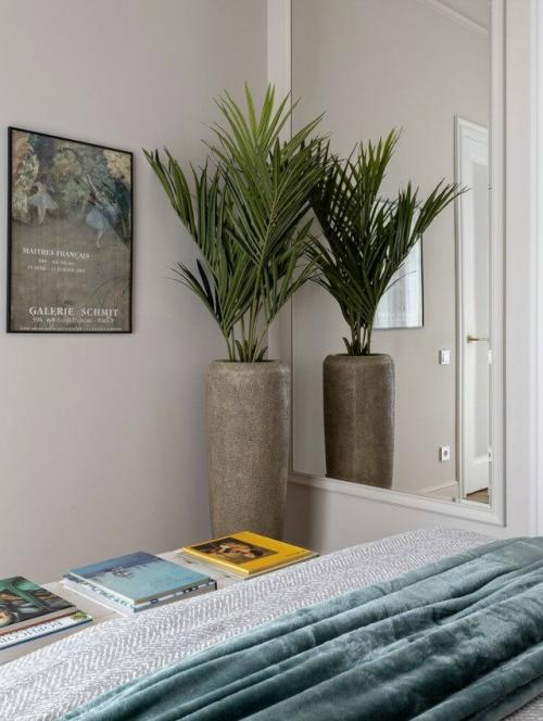 Интерьер задумывался как место отдыха и уюта, где современный комфорт деликатно переплетается с настроением старой усадьбы. 06