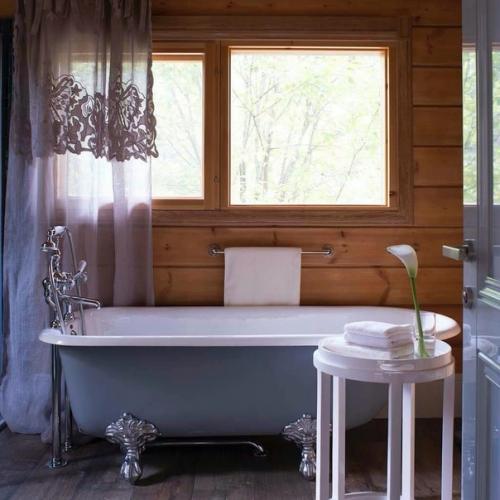 Уникальный интерьер, доминантой которого стало единение с окружающей природой. 07