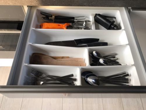 Наша кухня.  Как и хотели без верхних шкафов. 05